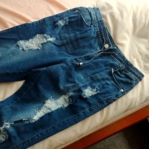 Adjustable waist ripped jeans